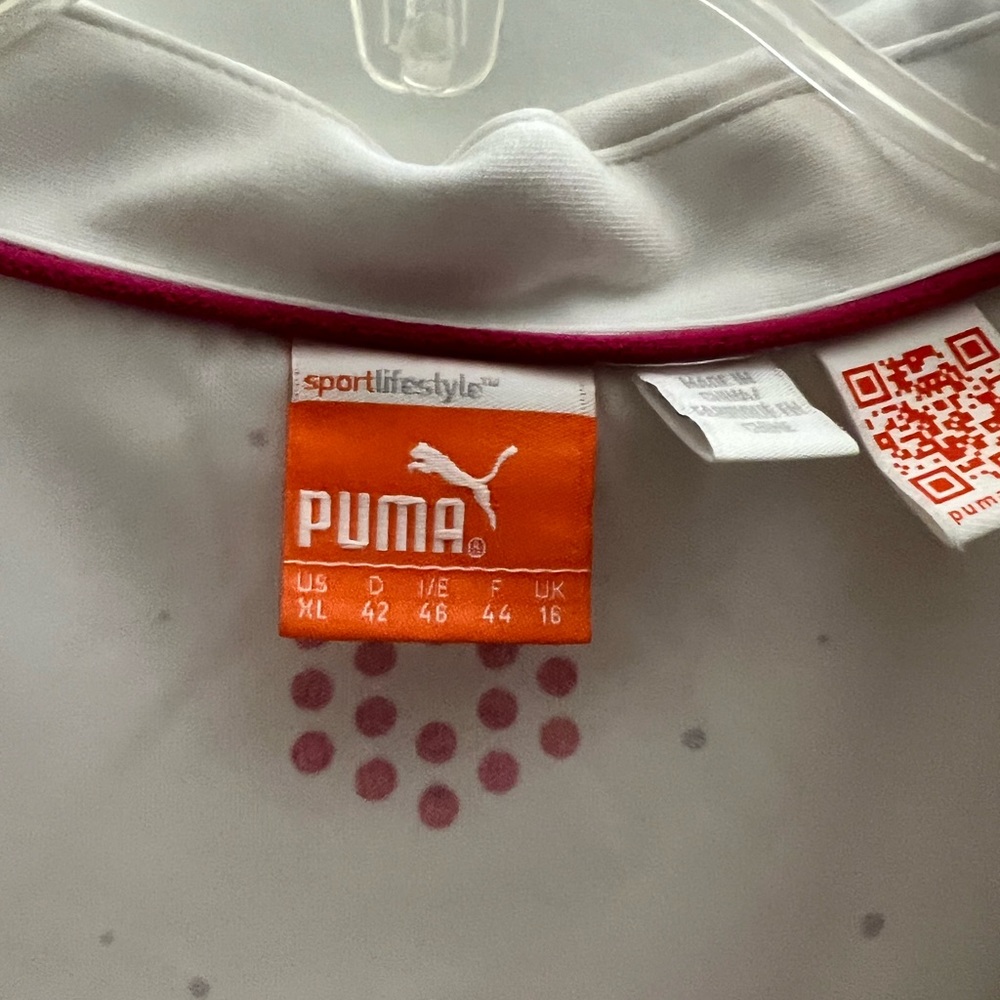 PUMA women’s GOLF polo 👕 dry fit and trendy - Picture 2 of 2